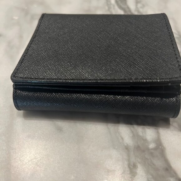 KATE SPADE New York Cobble Hill Tavy Wallet-Black Bi fold Snap Closure - Picture 5 of 13
